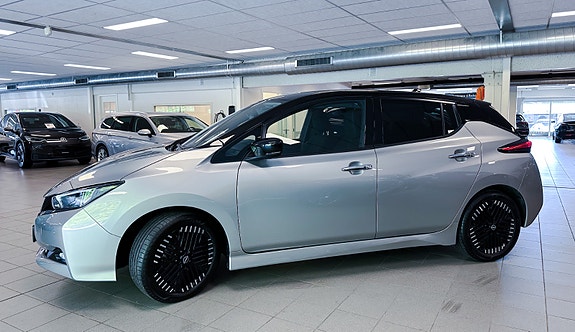 Nissan Leaf 5 of 30