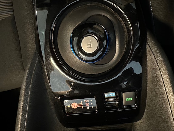 Nissan Leaf 26 of 30
