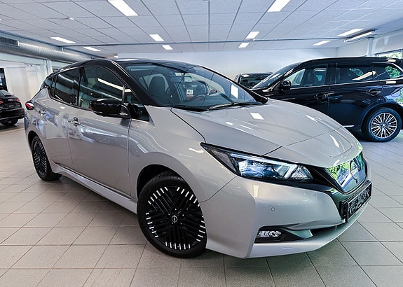 Nissan Leaf 3 of 30