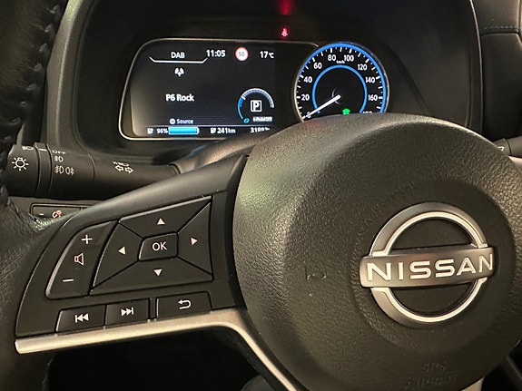 Nissan Leaf 14 of 30