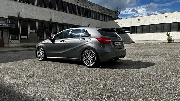 Mercedes-Benz A180 5 of 15