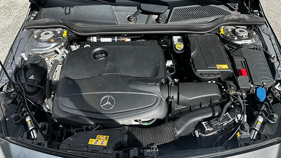 Mercedes-Benz A180 13 of 15