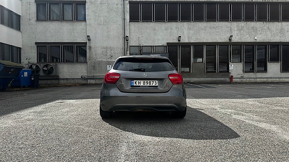 Mercedes-Benz A180 6 of 15