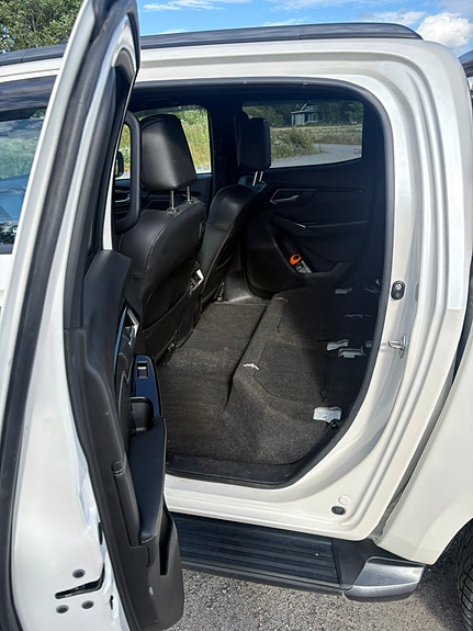 Isuzu D-max 12 of 22