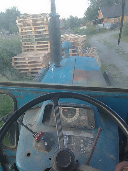 Ford 4600 4 of 5
