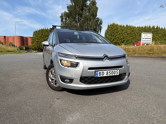 Citroen Grand C4 Picasso 2 of 30