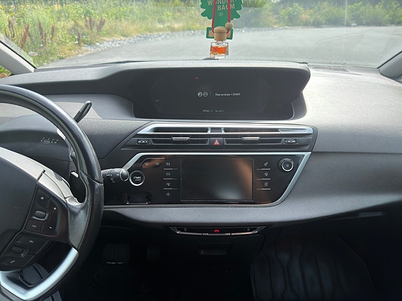Citroen Grand C4 Picasso 19 of 30