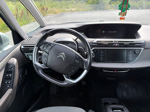 Citroen Grand C4 Picasso 13 of 30