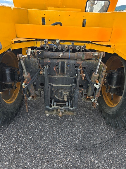 MB Trac 6 of 10