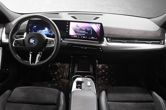 BMW iX2 21 of 29