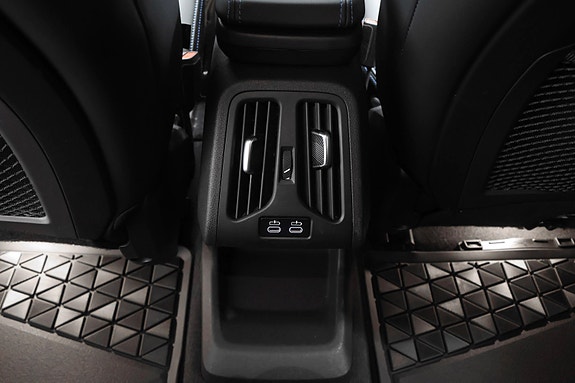BMW iX2 20 of 29