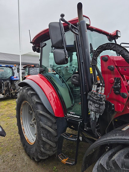 CASE IH FARMALL 85 A 8 of 8