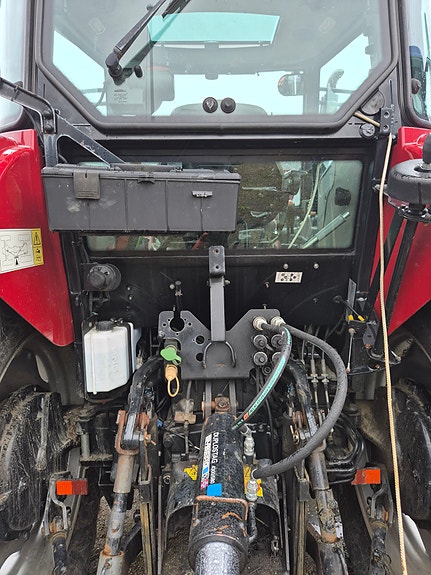CASE IH FARMALL 85 A 4 of 8