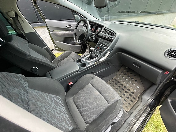 Peugeot 3008 17 of 23