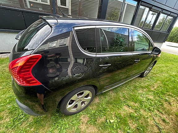 Peugeot 3008 10 of 23
