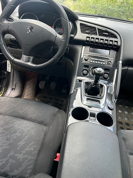 Peugeot 3008 12 of 23