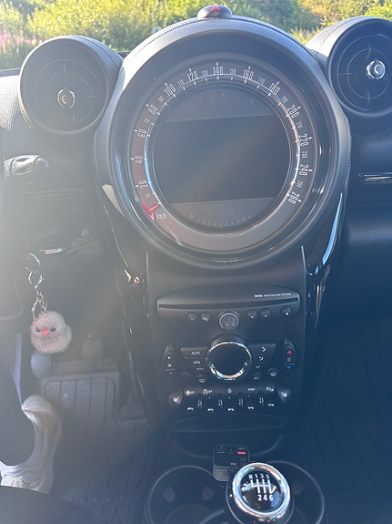 MINI Countryman Cooper D 9 of 24