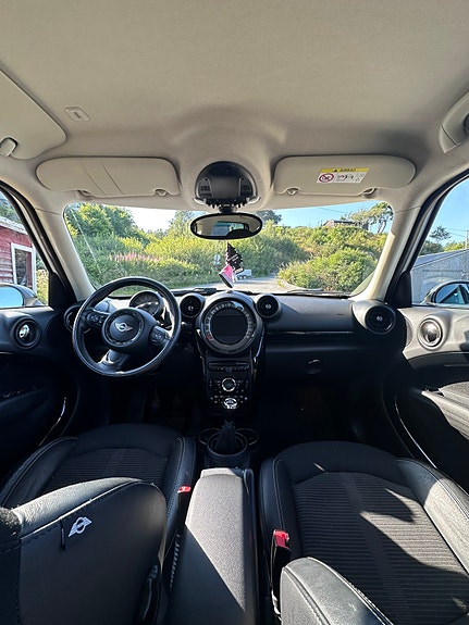MINI Countryman Cooper D 8 of 24