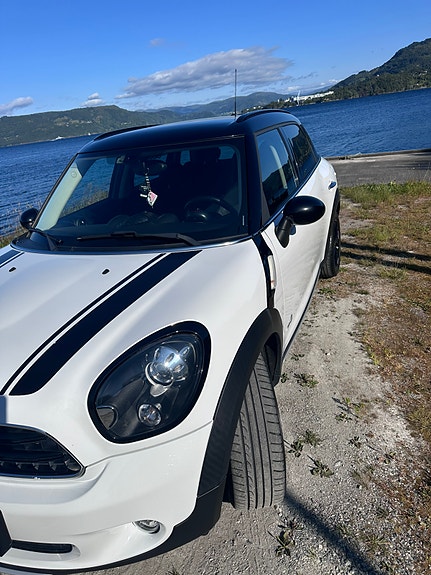 MINI Countryman Cooper D 3 of 5