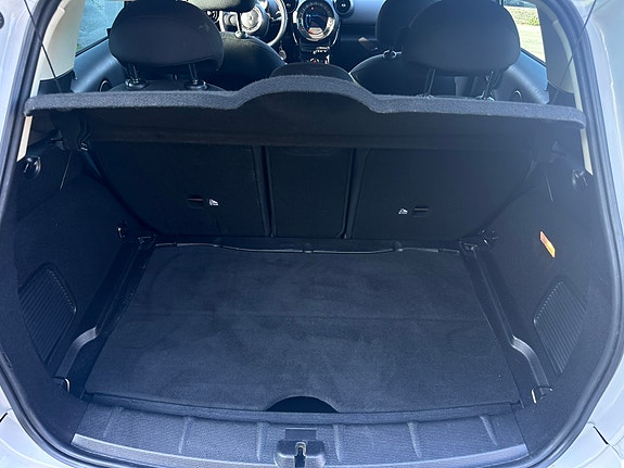 MINI Countryman Cooper D 16 of 24