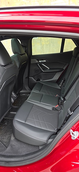 BMW iX2 7 of 19