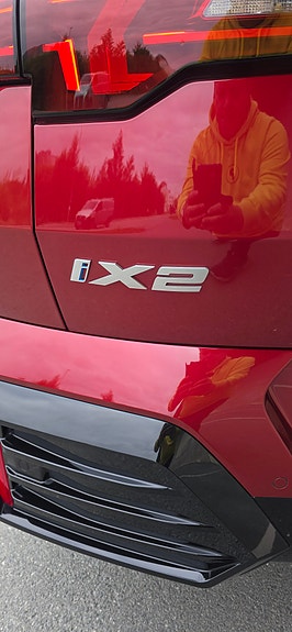 BMW iX2 13 of 19