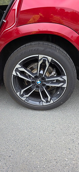 BMW iX2 16 of 19