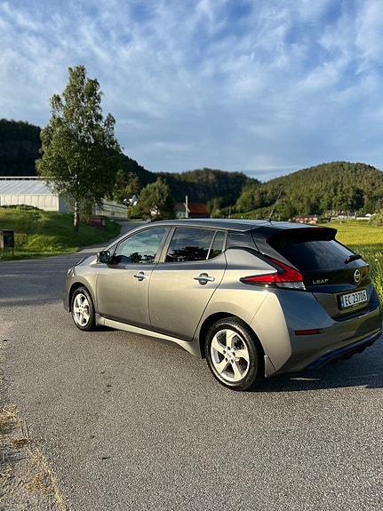 Nissan Leaf 5 of 5
