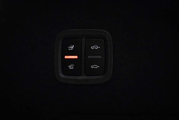Porsche Cayenne 24 of 30