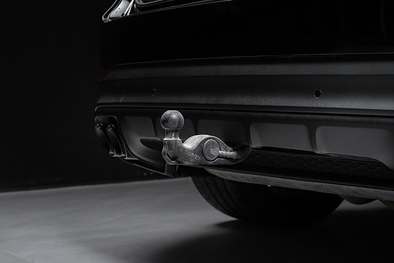 Porsche Cayenne 21 of 30
