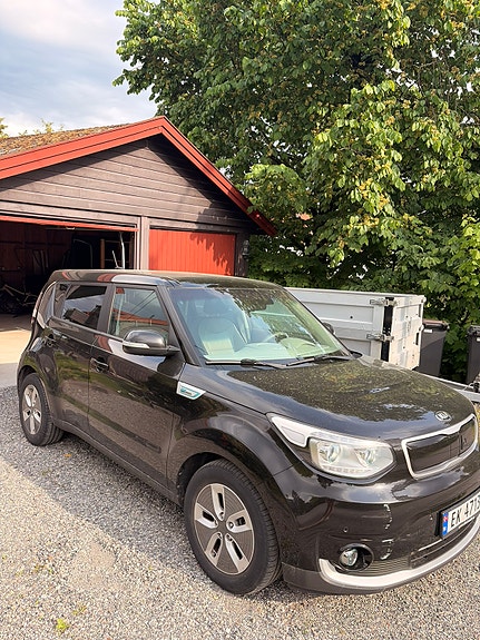 Kia Soul 2 of 6