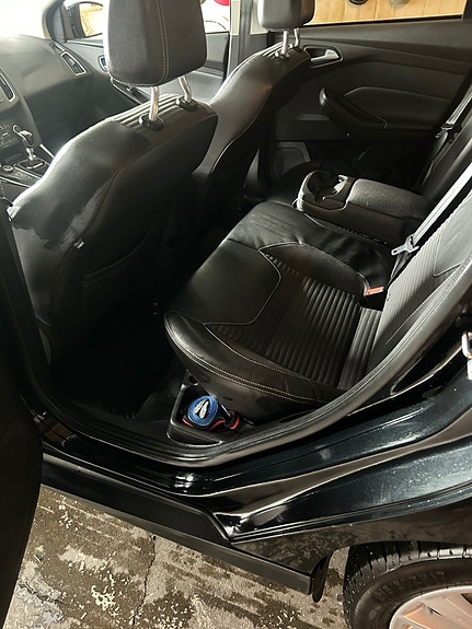 Ford Focus 9 of 10