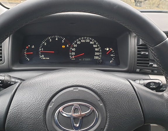 Toyota Corolla 8 of 18