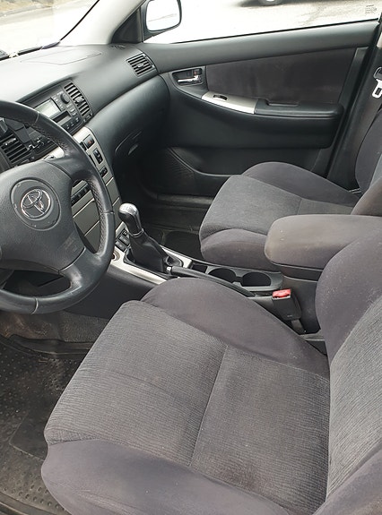 Toyota Corolla 10 of 18