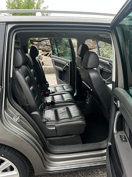Volkswagen Touran 15 of 24