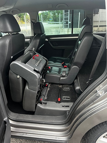 Volkswagen Touran 11 of 24