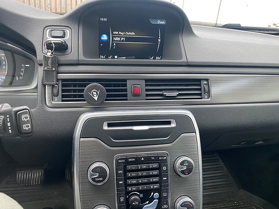 Volvo XC70 24 of 30