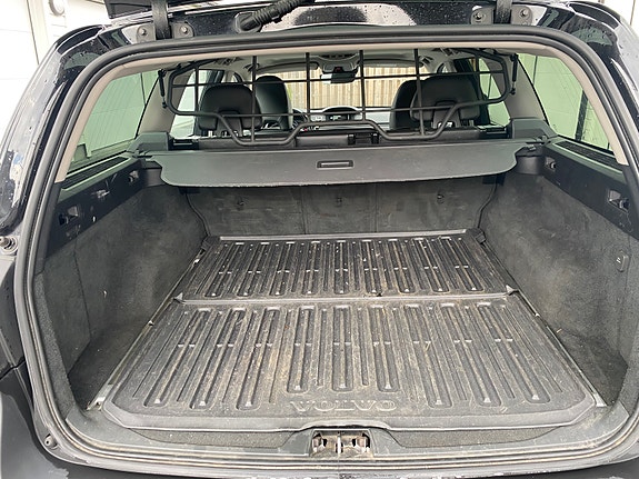 Volvo XC70 10 of 30