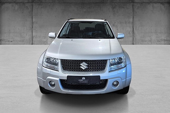 Suzuki Grand Vitara 8 of 17