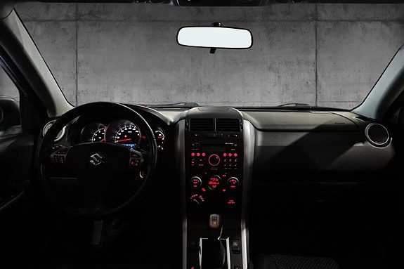 Suzuki Grand Vitara 16 of 17