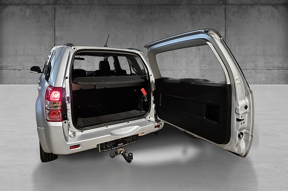 Suzuki Grand Vitara 9 of 17