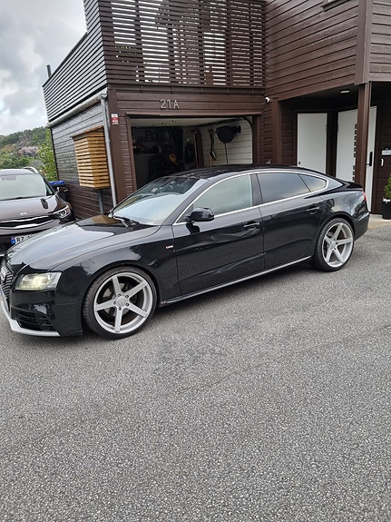 Audi A5 4 of 5