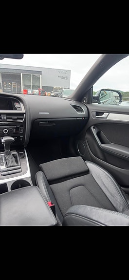 Audi A5 3 of 5