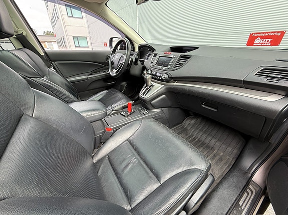 Honda CR-V 27 of 27