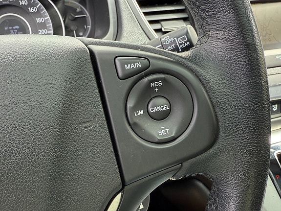Honda CR-V 12 of 27