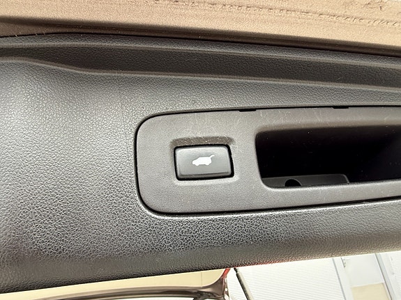 Honda CR-V 25 of 27