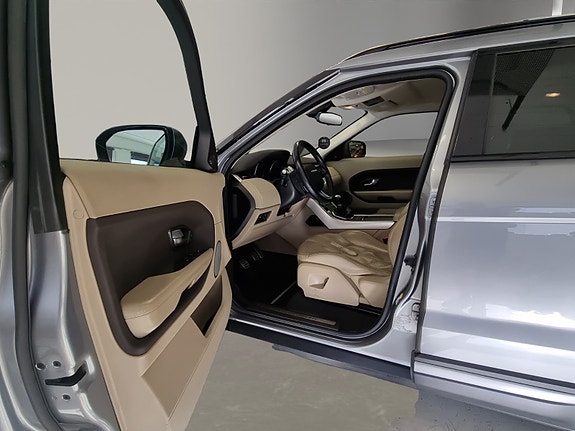 Land Rover Range Rover Evoque 9 of 30
