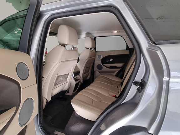 Land Rover Range Rover Evoque 14 of 30