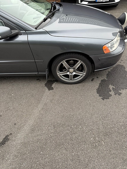 Volvo V70 6 of 30