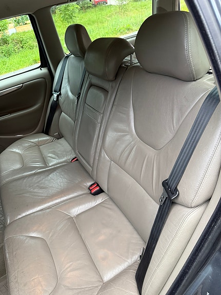 Volvo V70 20 of 30